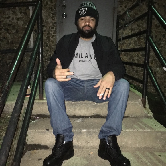 Meet your Posher, Mike - Picture 1 of 1